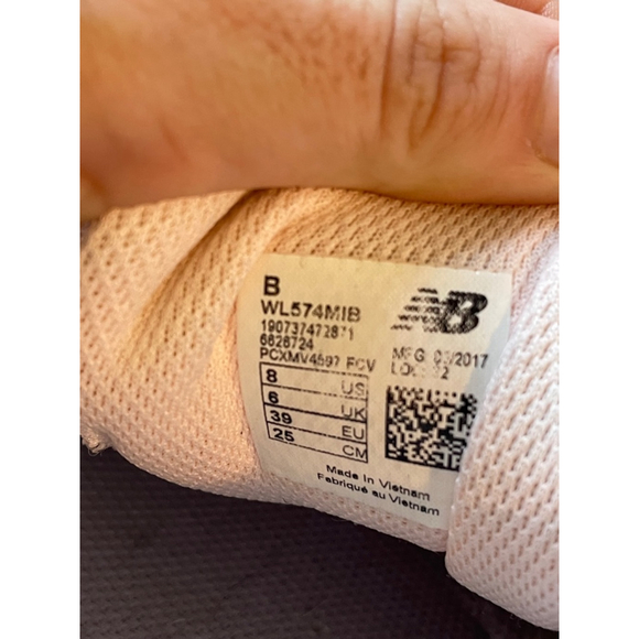 New Balance 574 Sneakers, Pink, women’s Size 8 - Picture 7 of 7